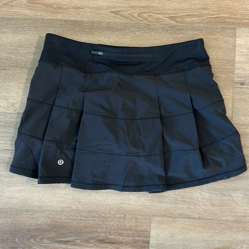 Lululemon pace rival skirt